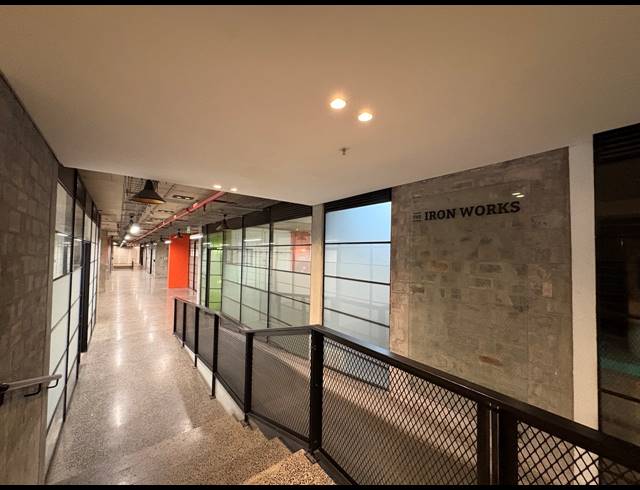 2,189M² OFFICE TO LET IN WOODSTOCK